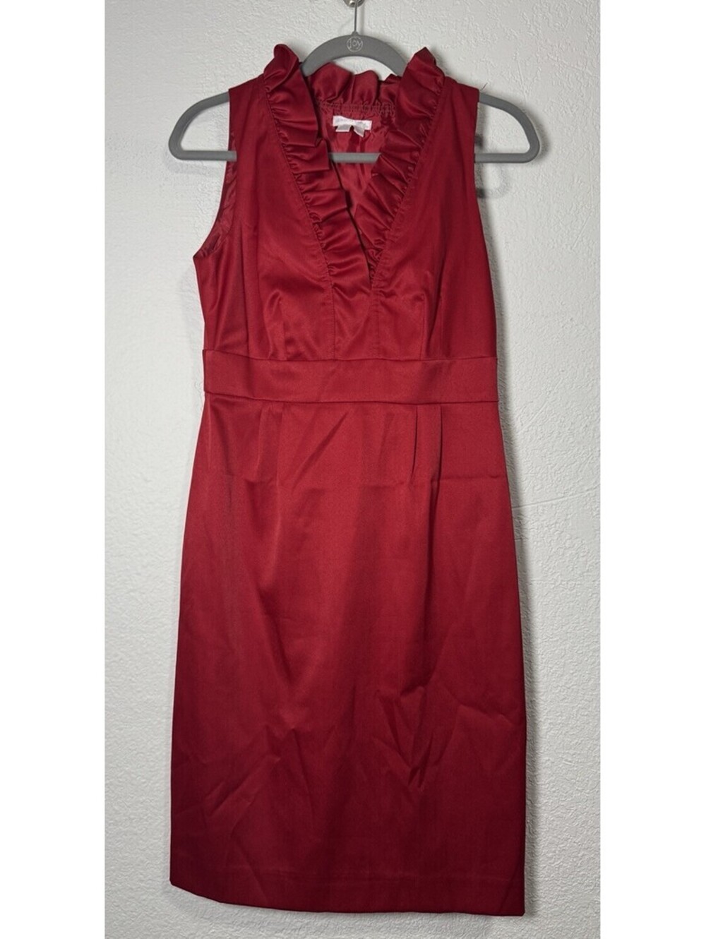 London Times Ruffle Sheath Party Dress Size 8 Women Red Rosette Neckline